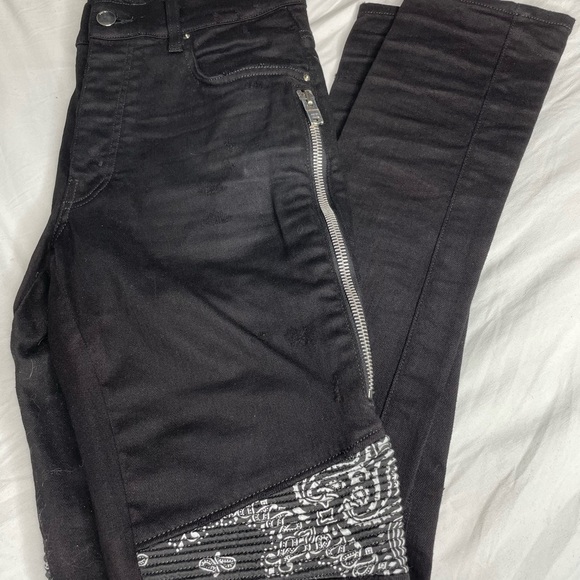 *SOLD* AMIRI Men’s Bandana Zip Knee Skinny Jeans - Picture 3 of 6